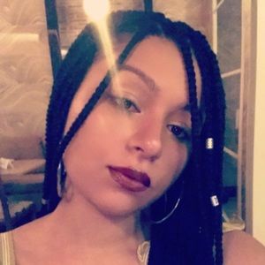 Meet your Posher, Sapphire